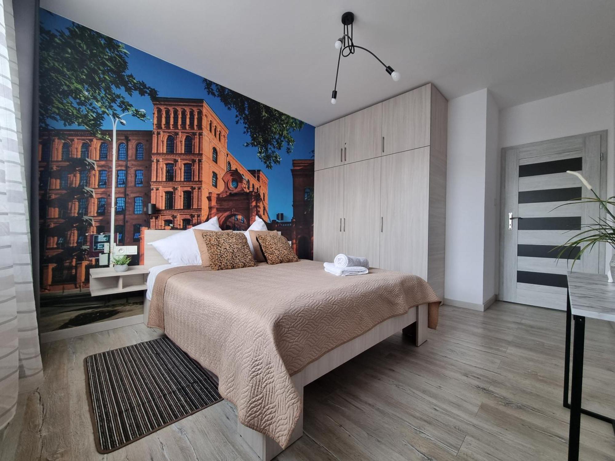 Q Apart Grand - Klimatyzowane 3 Pokojowe Apartamenty Przy Manufakturze Z Garazem Gratis, Fv 罗兹 外观 照片