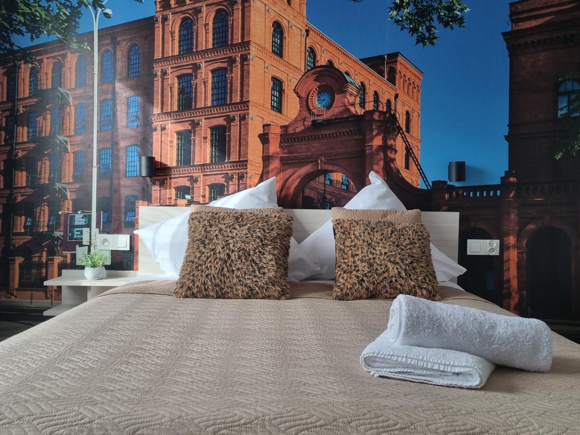 Q Apart Grand - Klimatyzowane 3 Pokojowe Apartamenty Przy Manufakturze Z Garazem Gratis, Fv 罗兹 外观 照片