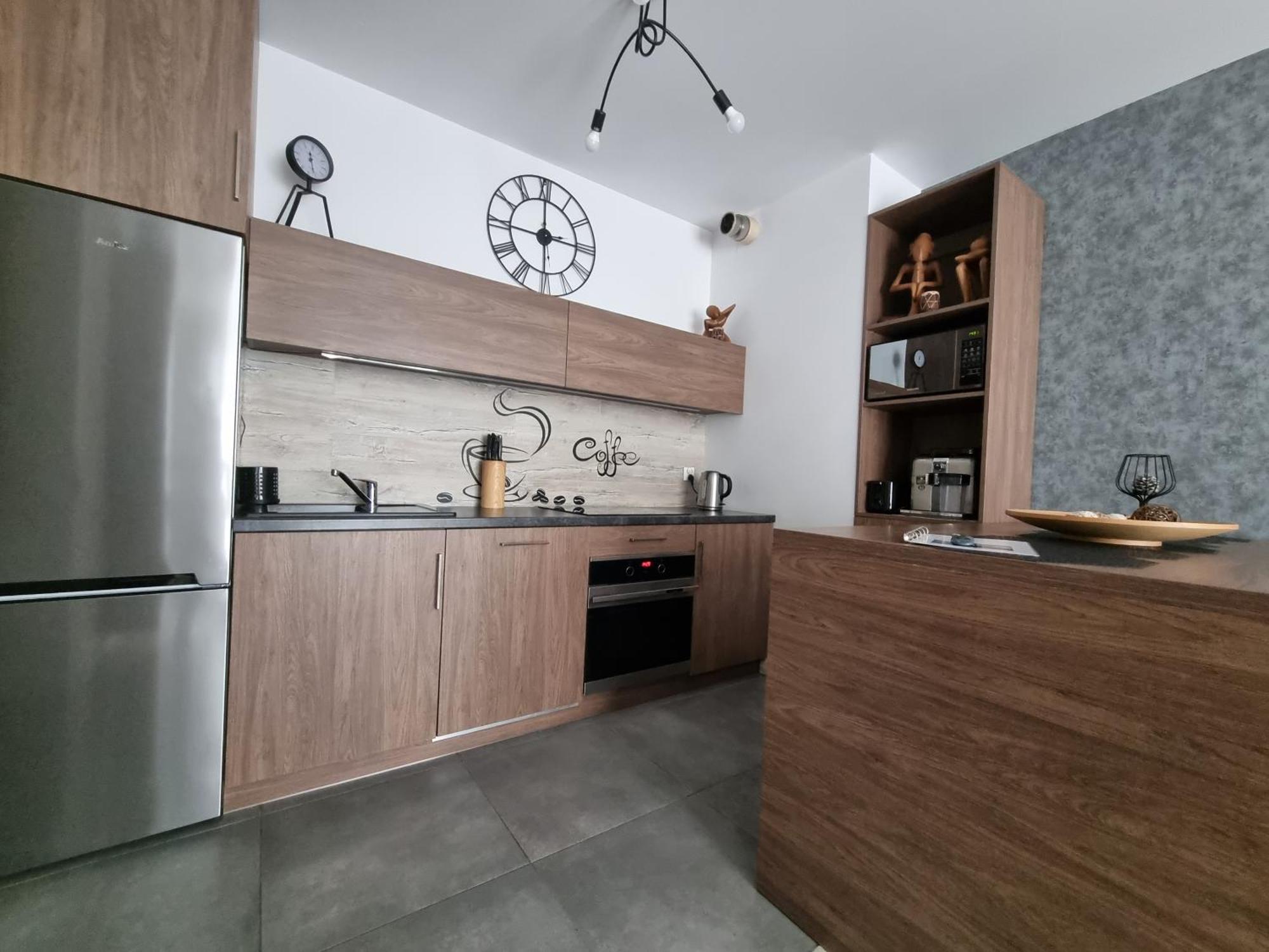 Q Apart Grand - Klimatyzowane 3 Pokojowe Apartamenty Przy Manufakturze Z Garazem Gratis, Fv 罗兹 外观 照片