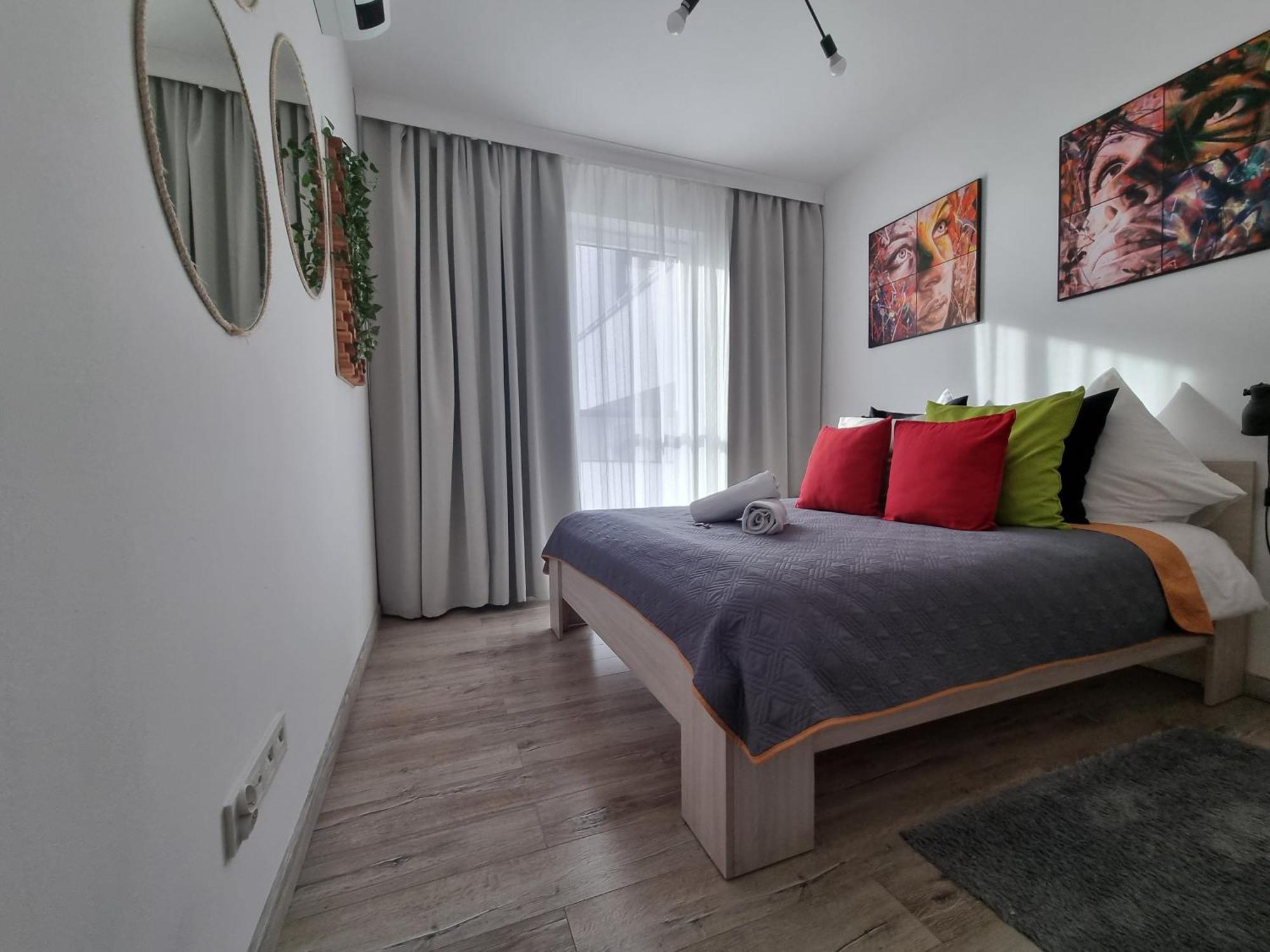 Q Apart Grand - Klimatyzowane 3 Pokojowe Apartamenty Przy Manufakturze Z Garazem Gratis, Fv 罗兹 外观 照片